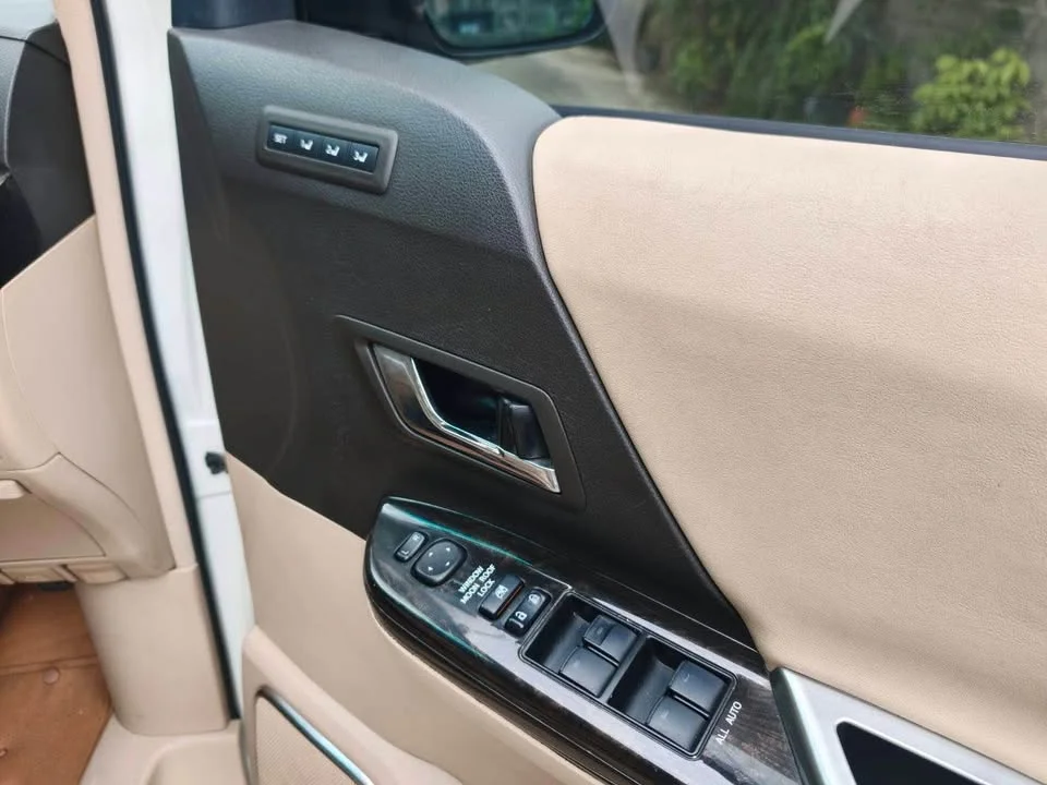 2012 Toyota Alphard, Vellfire II (AH20) 2