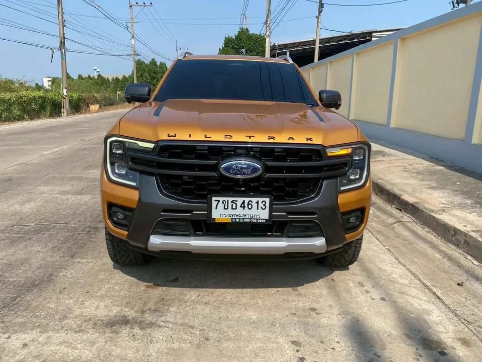 2023 Ford Everest III 2