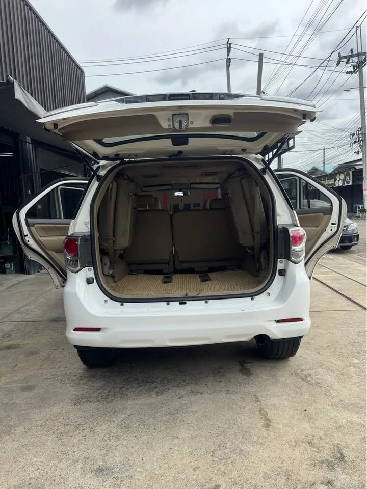2013 Toyota Fortuner I 2