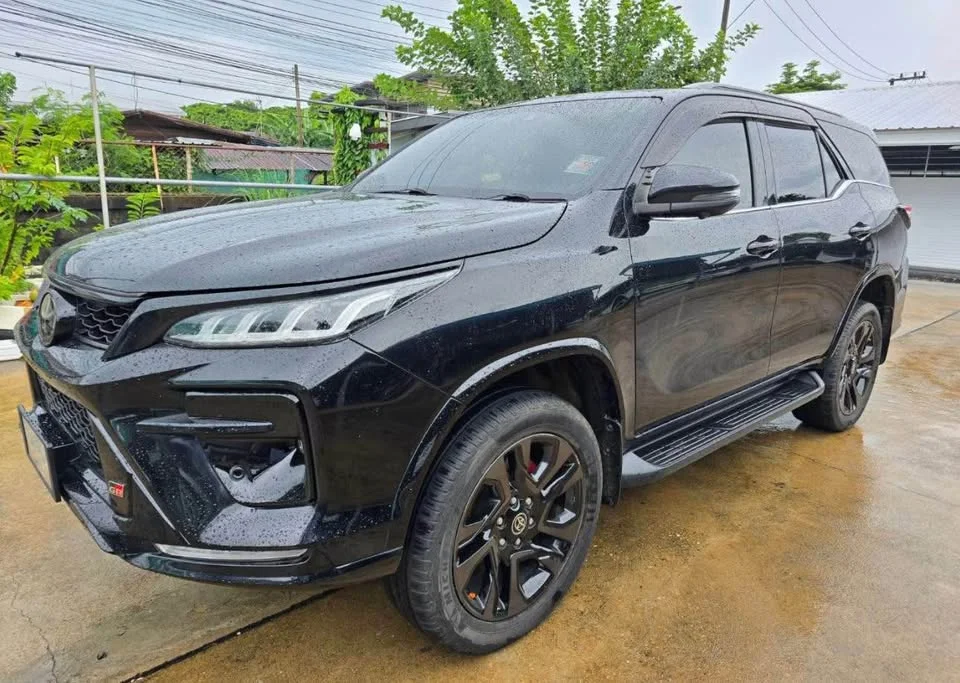 2021 Toyota Fortuner II 3