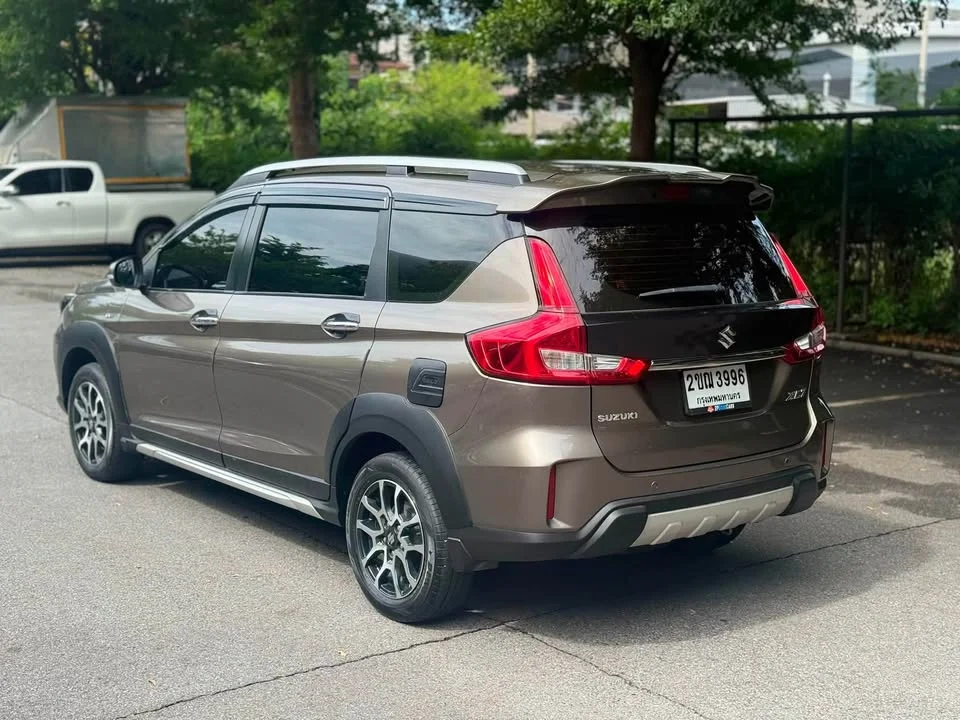 2021 Suzuki Ertiga II 3