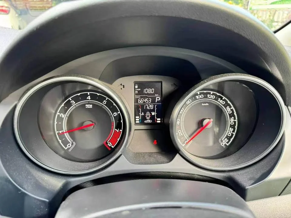 2017 MG 5 I  3