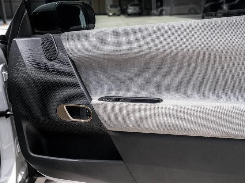 2025 Mini Hatch  III 2