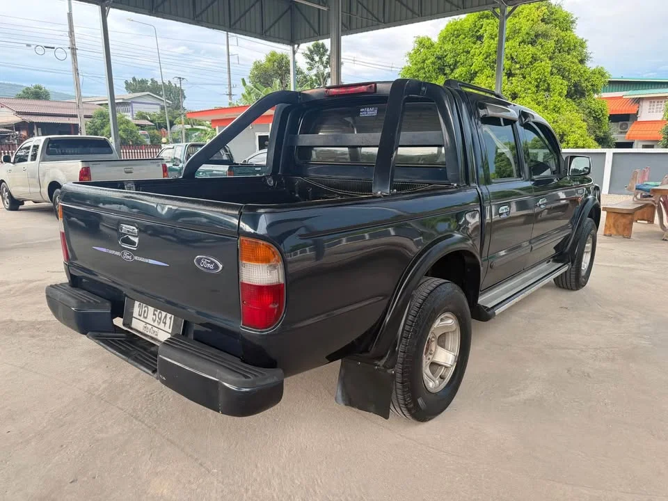 2002 Mazda 2500 Fighter V 2