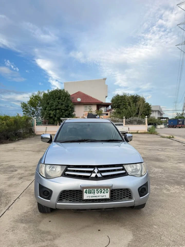 2010 Mitsubishi Triton IV 3