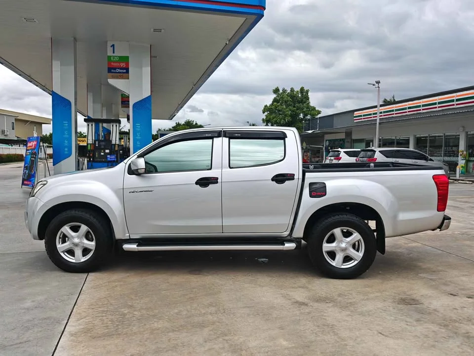 2012 Isuzu D-Max II (RT) 3