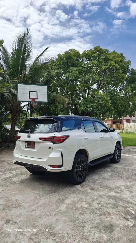2022 Toyota Fortuner II 2