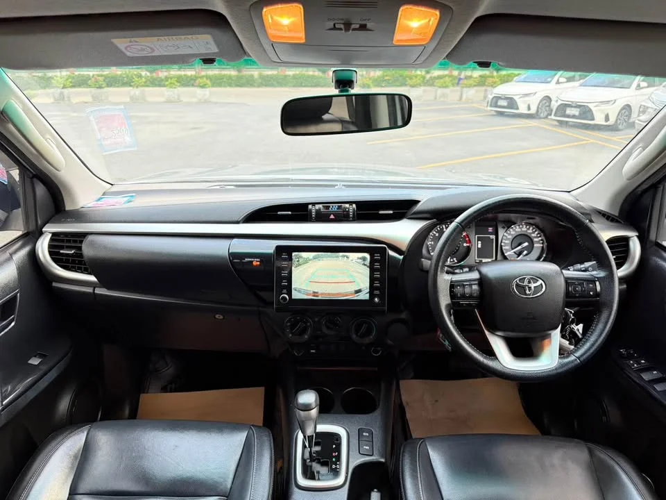 2023 Toyota Hilux VIII 3