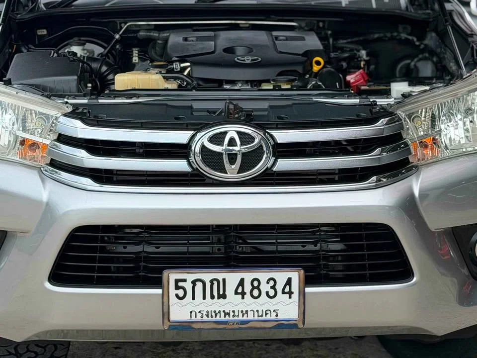 2016 Toyota Hilux VIII 3
