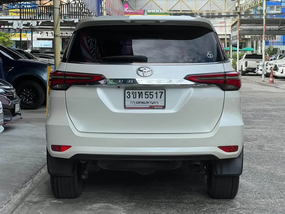 2022 Toyota Fortuner II 3