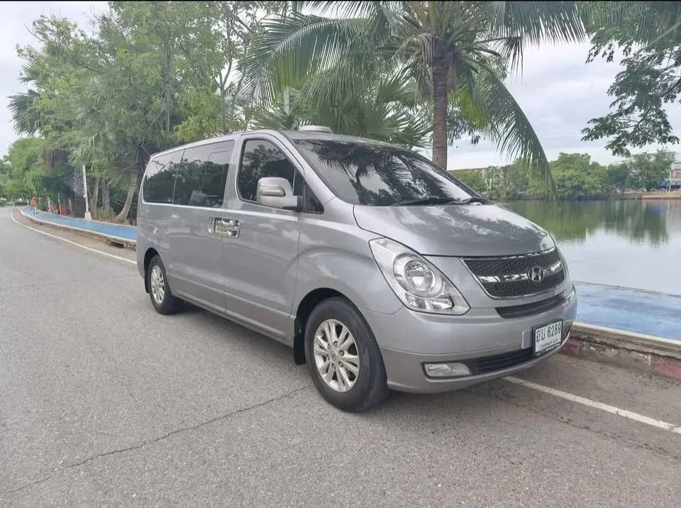 2012 Hyundai H-1 II 3