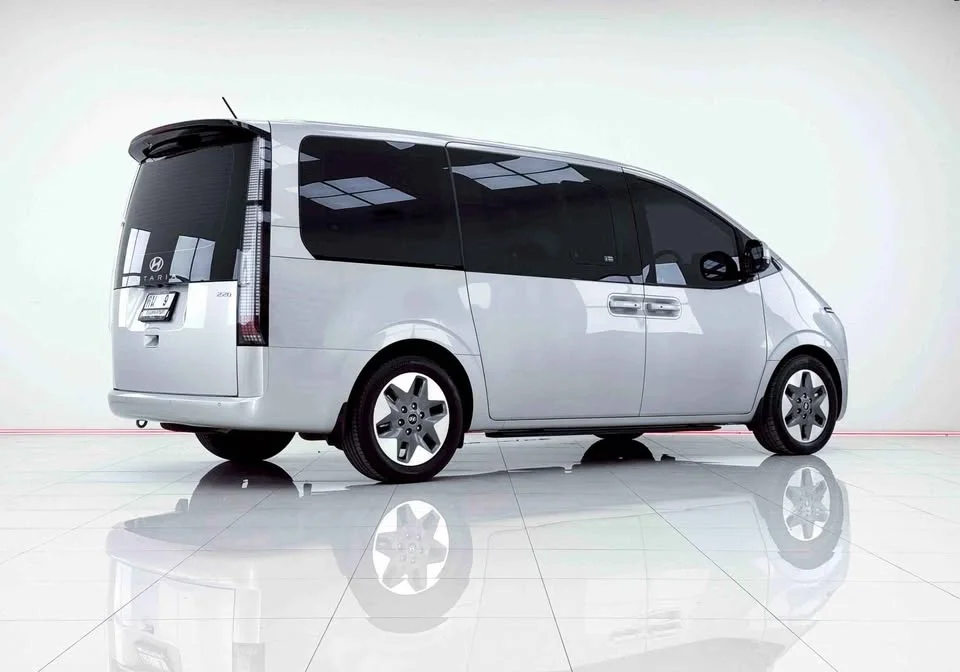 2023 Hyundai Staria US4 2
