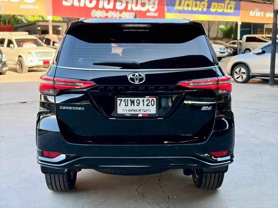 2022 Toyota Fortuner II 3