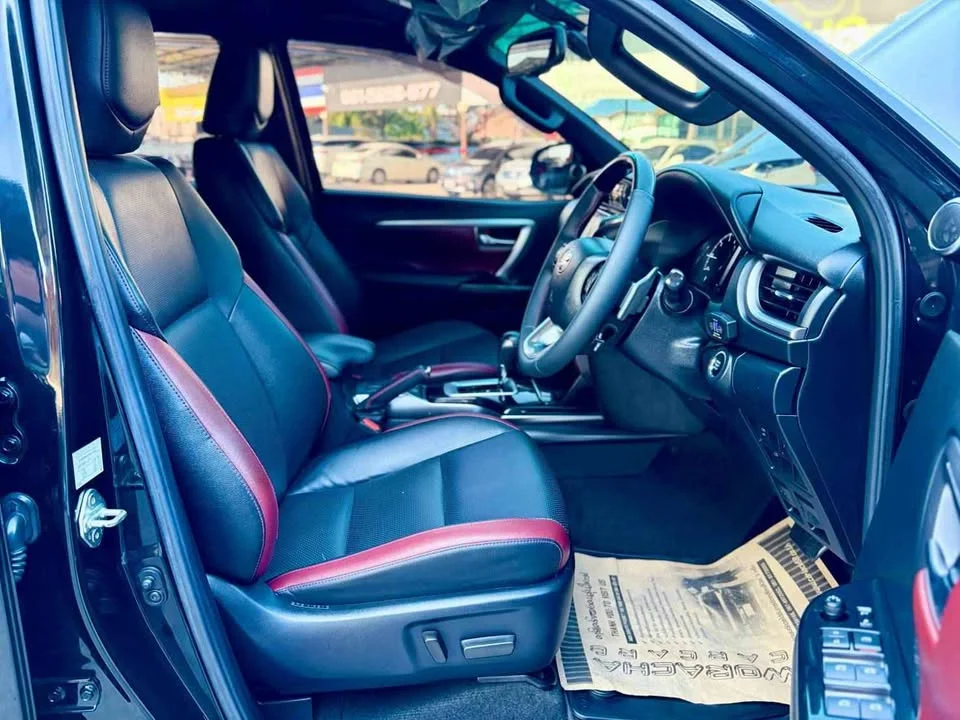 2022 Toyota Fortuner II 2