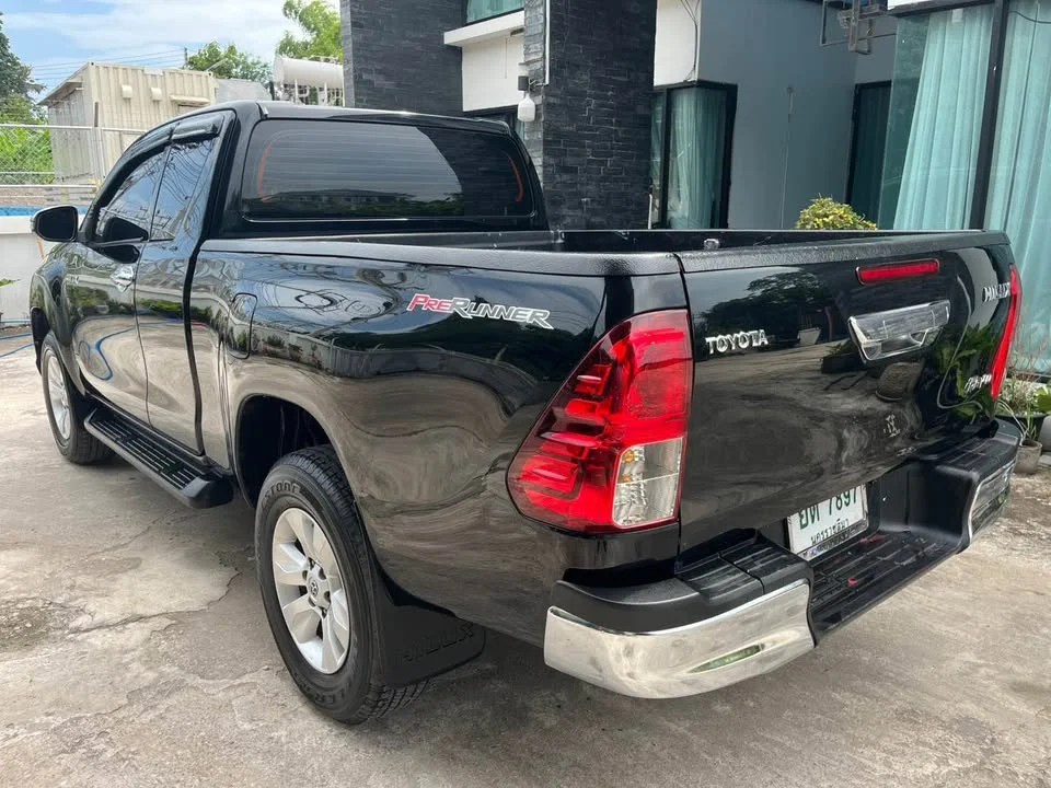 2020 Toyota Hilux VIII 3