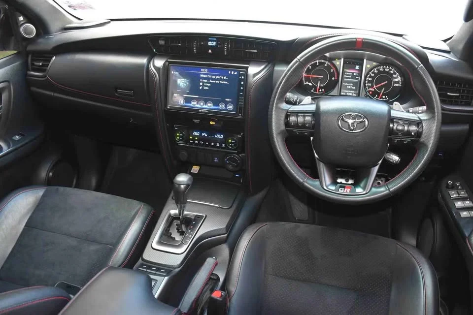 2024 Toyota Fortuner II 3