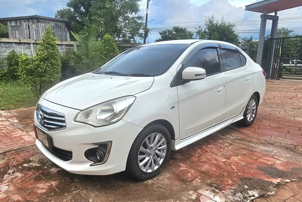 2013 Mitsubishi Attrage VI 3