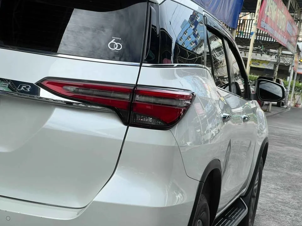 2022 Toyota Fortuner II 2