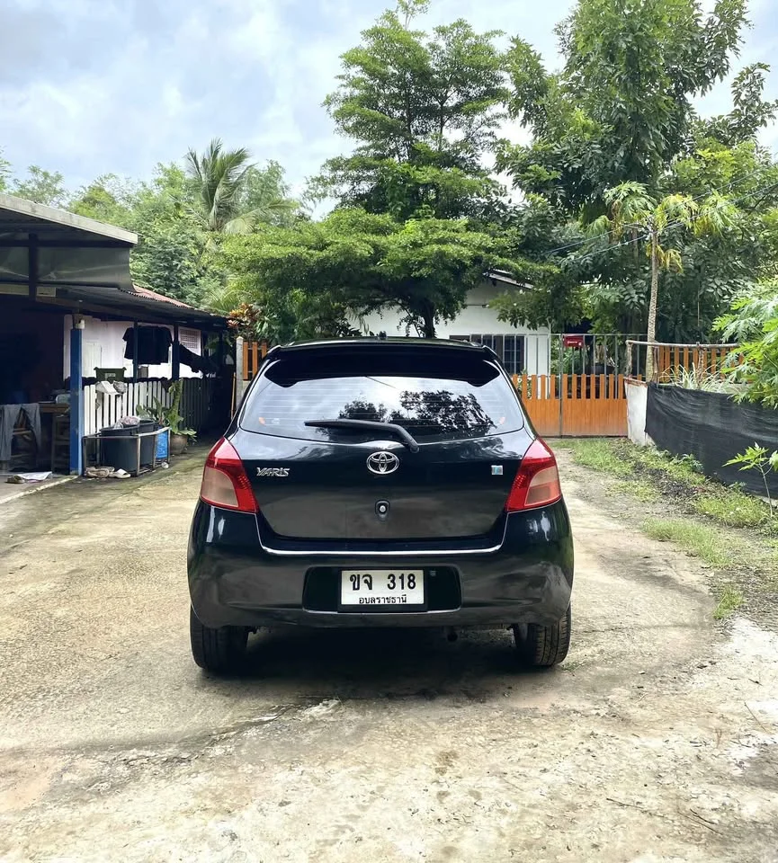 2006 Toyota Yaris II 2