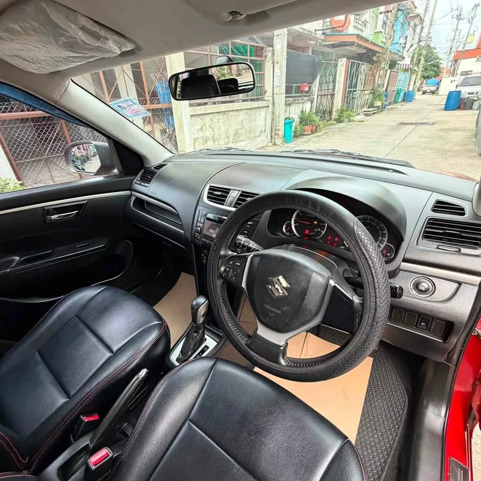 2013 Suzuki Swift II 3