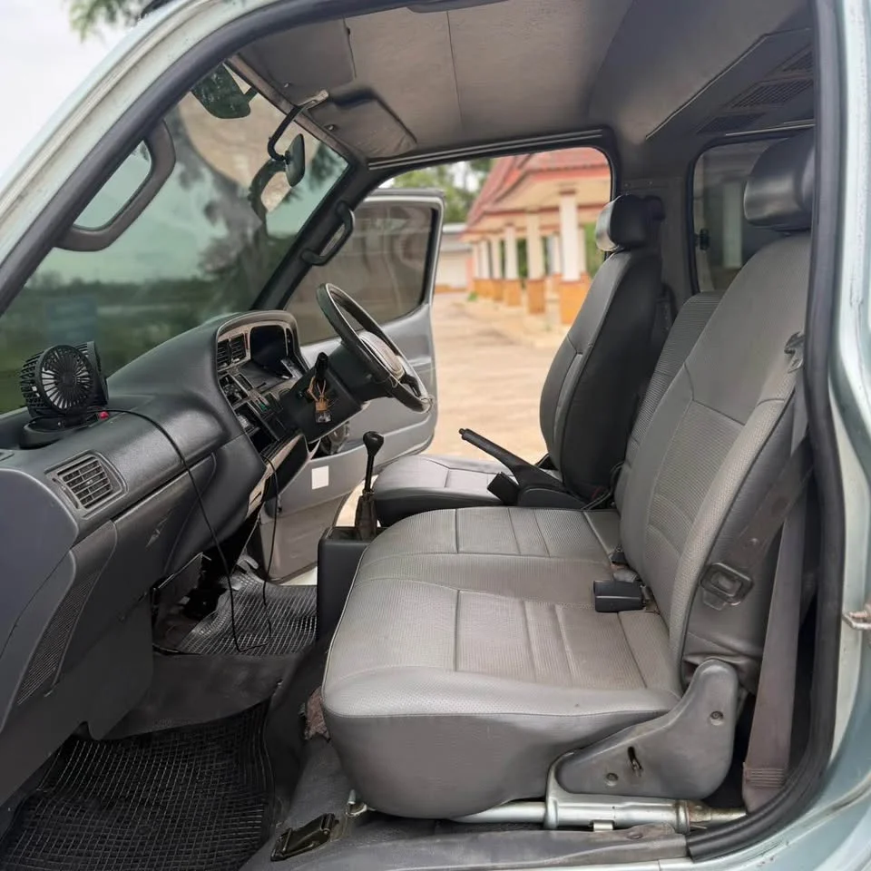 2003 Toyota Commuter IV (H100) 2