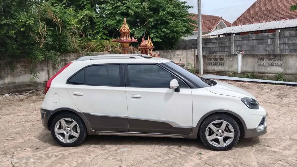 2016 MG 3 II 3