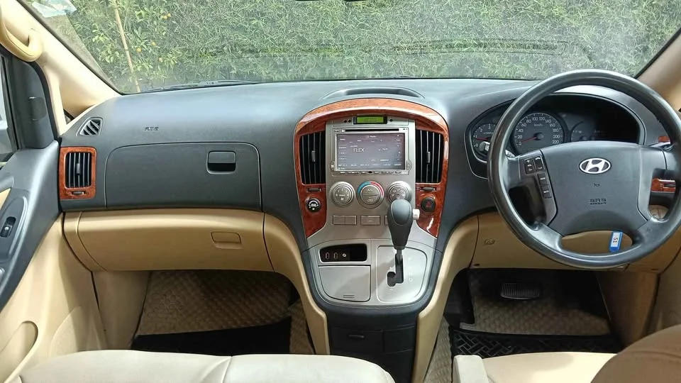 2011 Hyundai H-1 II 2