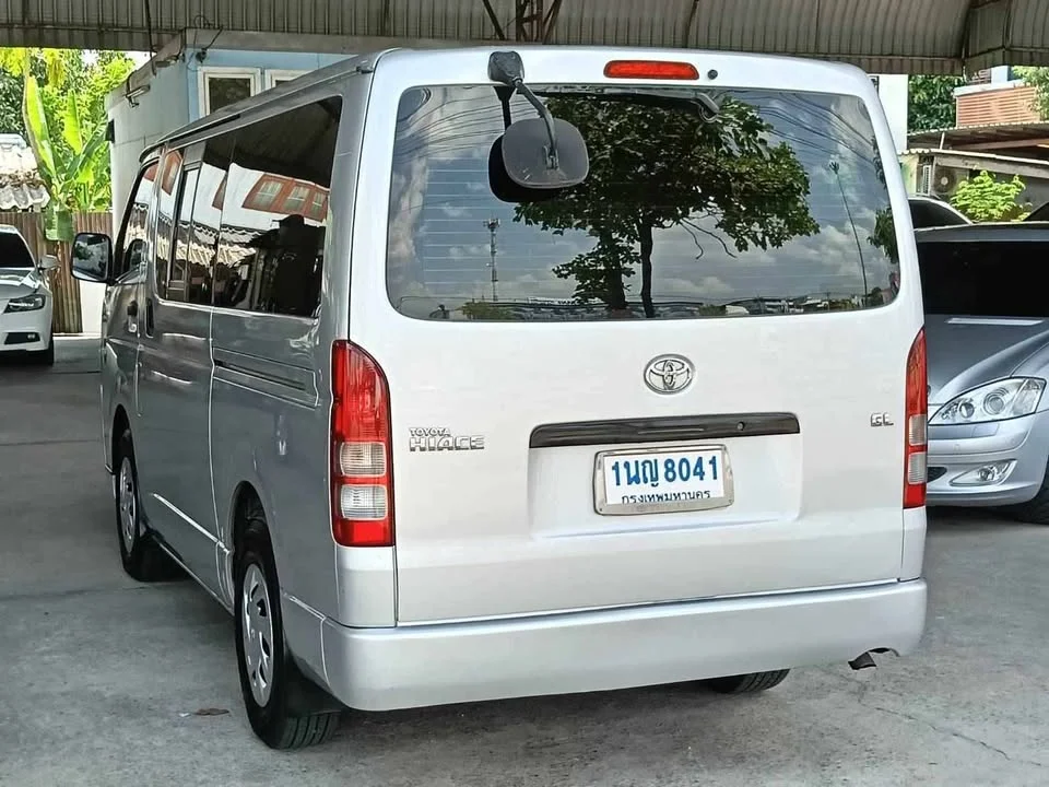2009 Toyota HiAce V (H200) 2