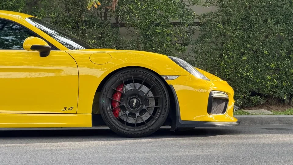 2014 Porsche Boxster and Cayman III 3