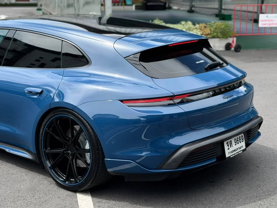 2022 Porsche Taycan 9J1 3
