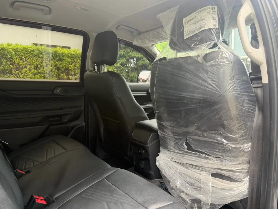 2025 Ford Everest III 2
