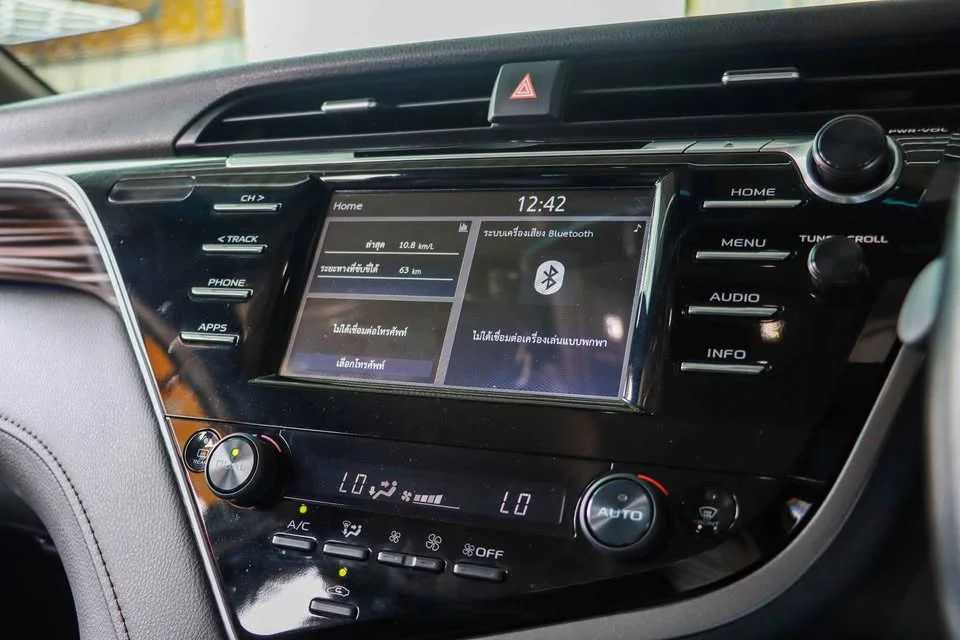 2021 Toyota Camry VIII (XV70) 3