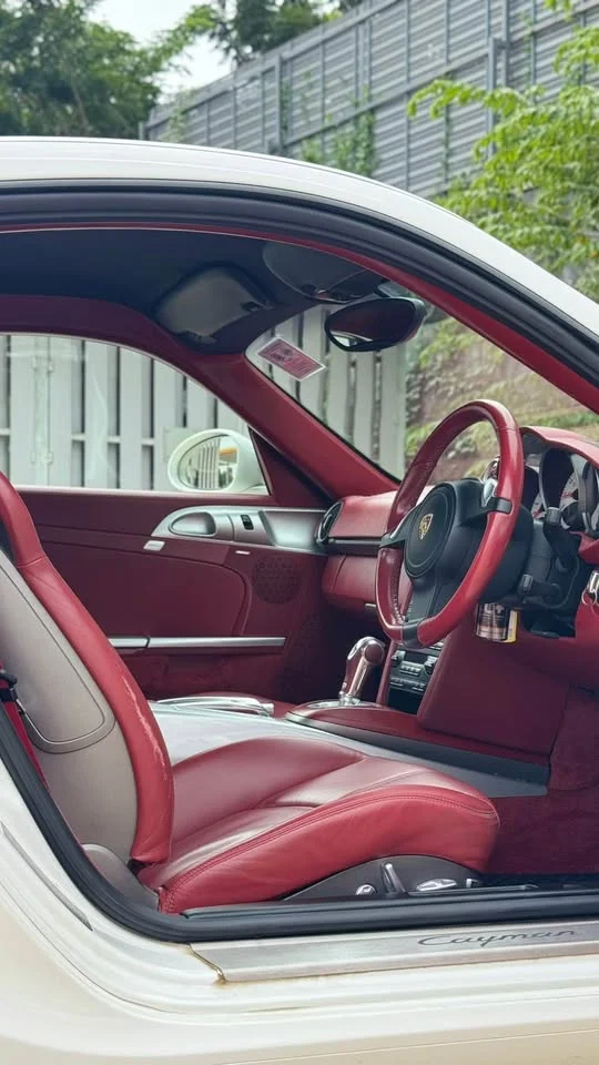 2012 Porsche Boxster and Cayman II 3