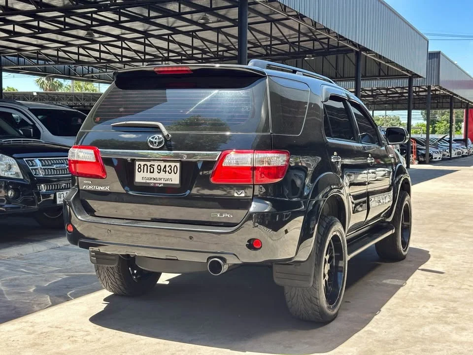 2009 Toyota Fortuner I 3