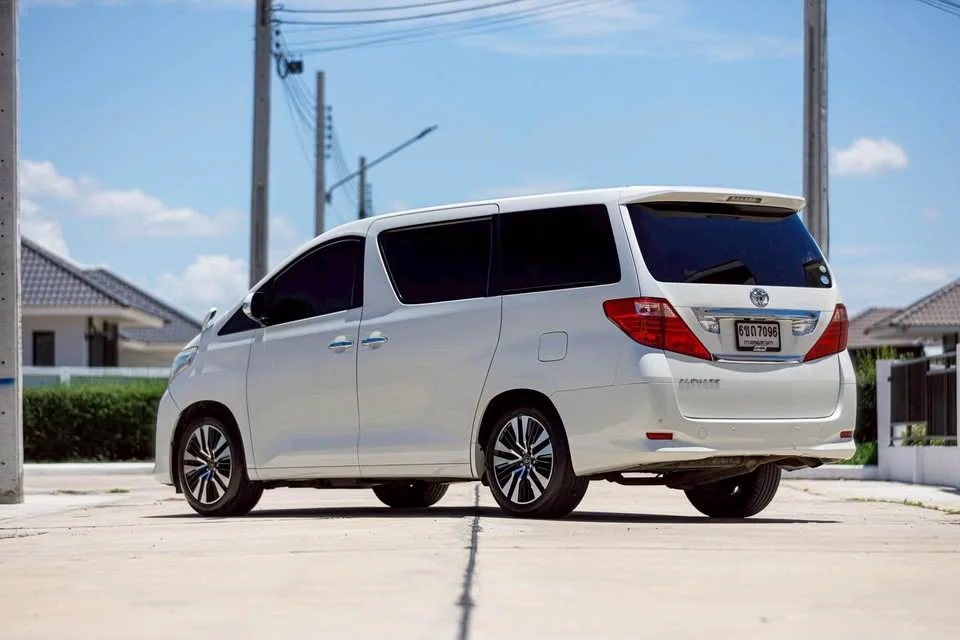 2014 Toyota Alphard, Vellfire II (AH20) 3