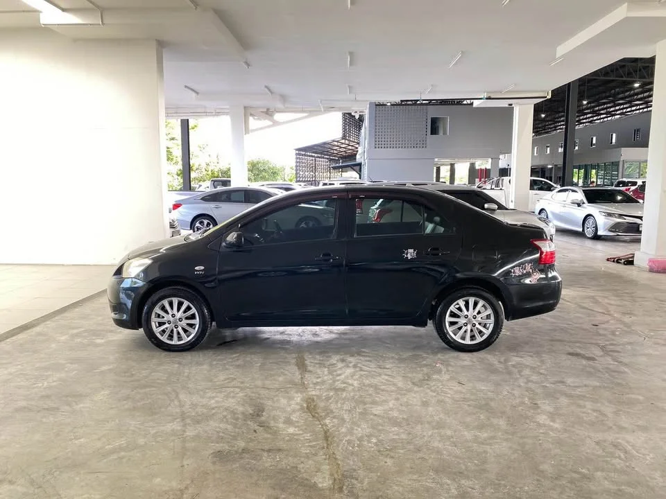 2010 Toyota Vios II 2