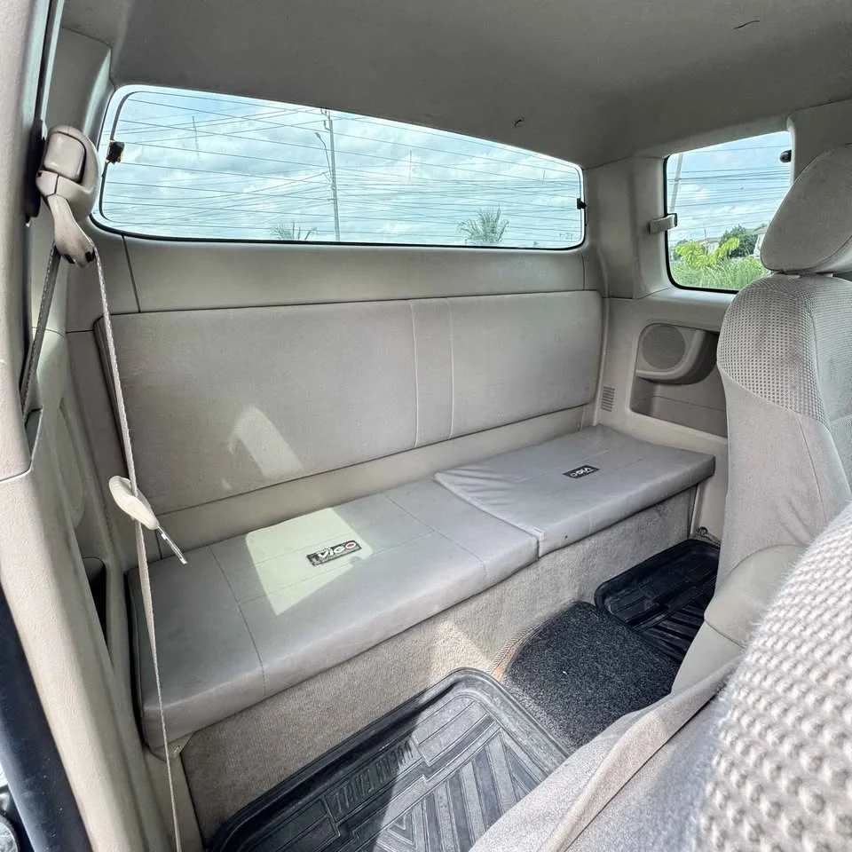 2006 Toyota Hilux VII 2