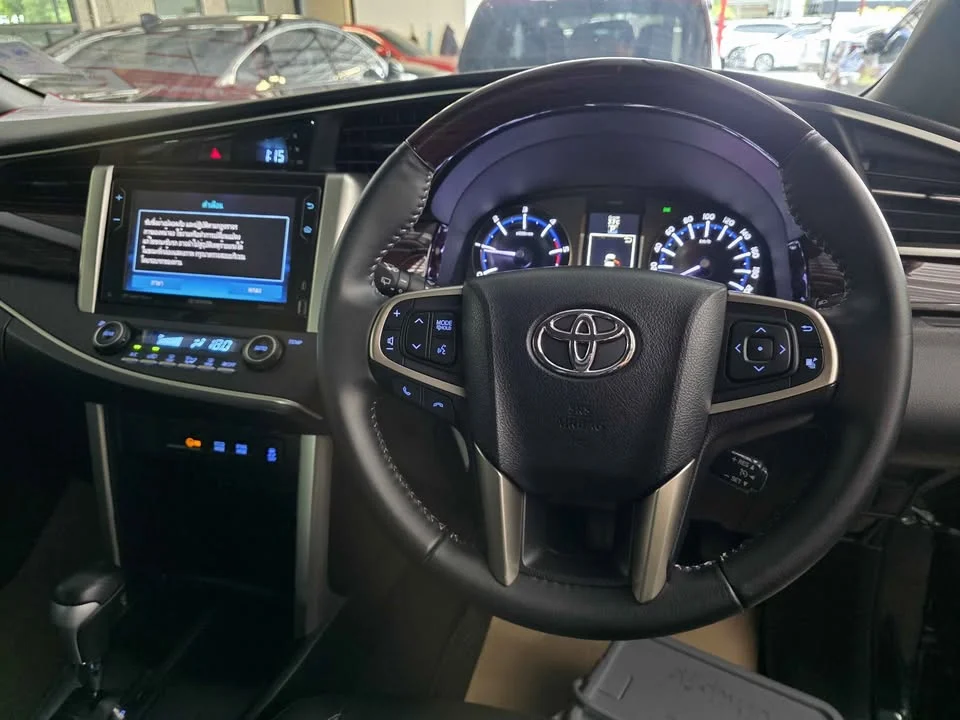 2019 Toyota Innova II 2