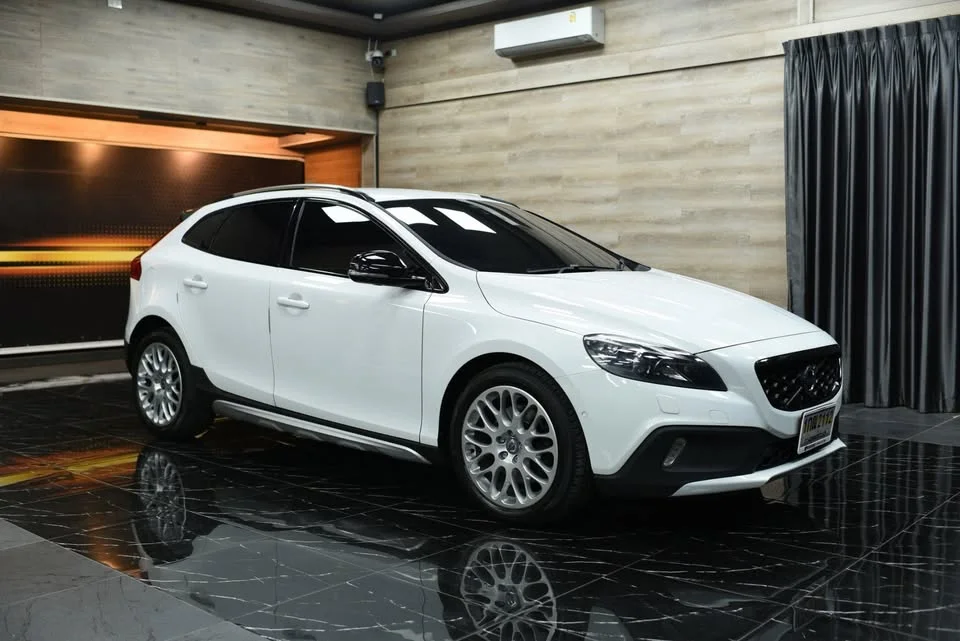 2016 Volvo V40 II 2