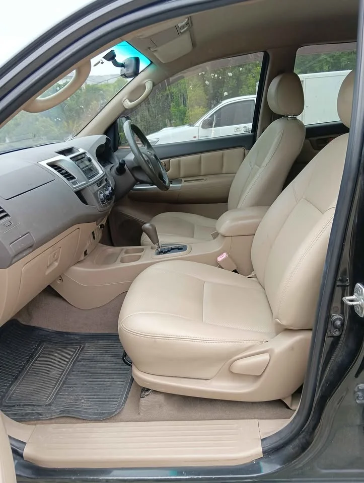 2012 Toyota Hilux VII 2