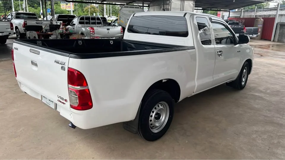 2012 Toyota Hilux VII 2