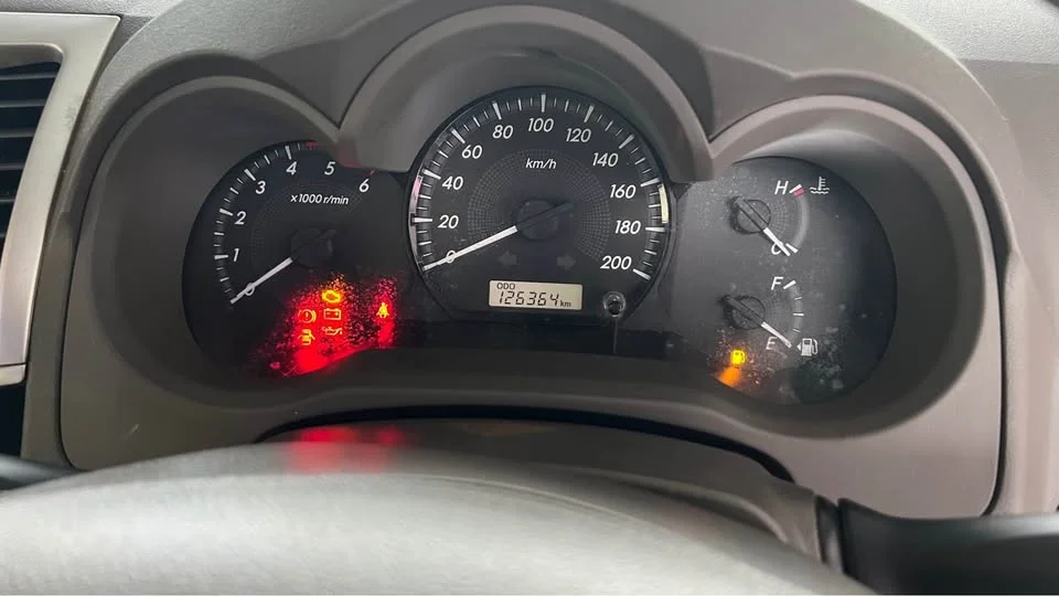 2012 Toyota Hilux VII 3