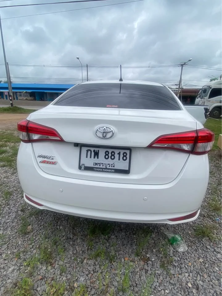 2018 Toyota Yaris ATIV III 2