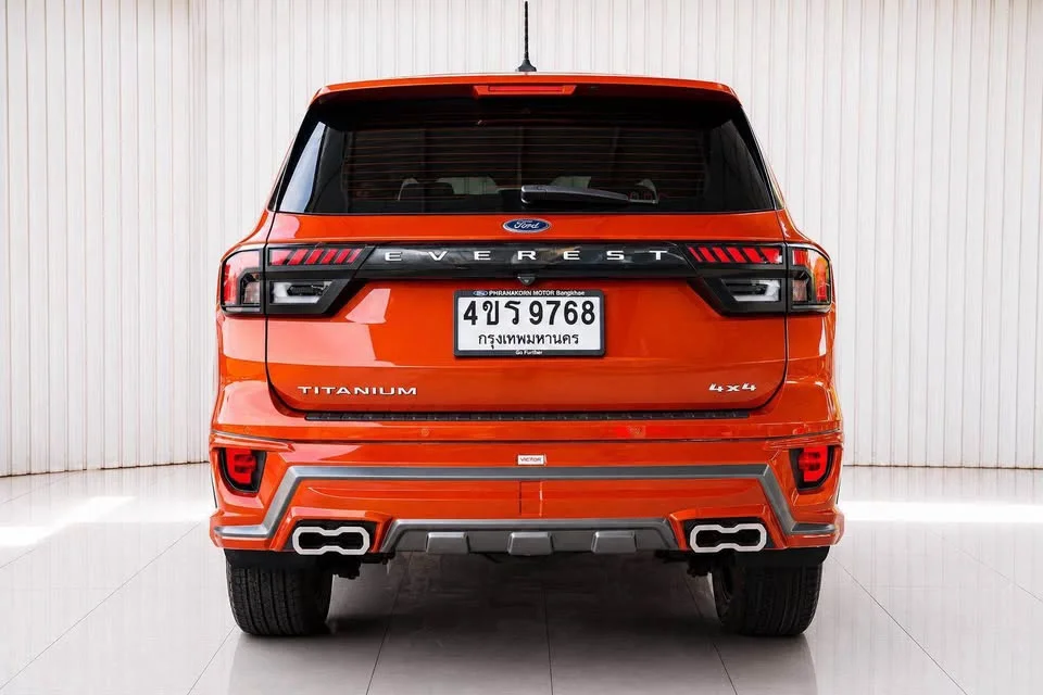 2023 Ford Everest III 2
