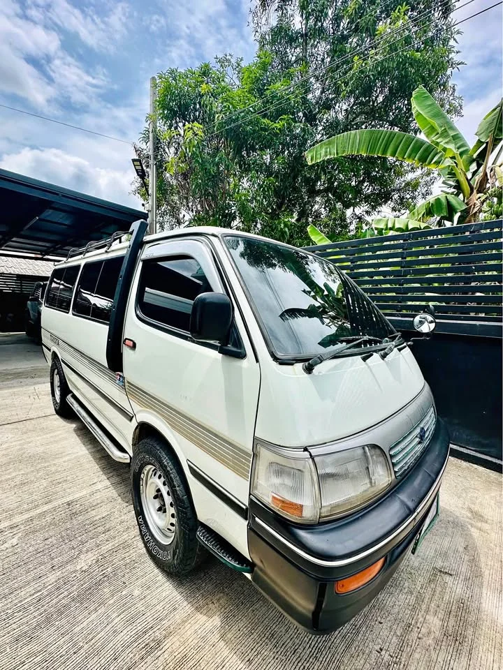 1995 Toyota Commuter IV (H100) 2