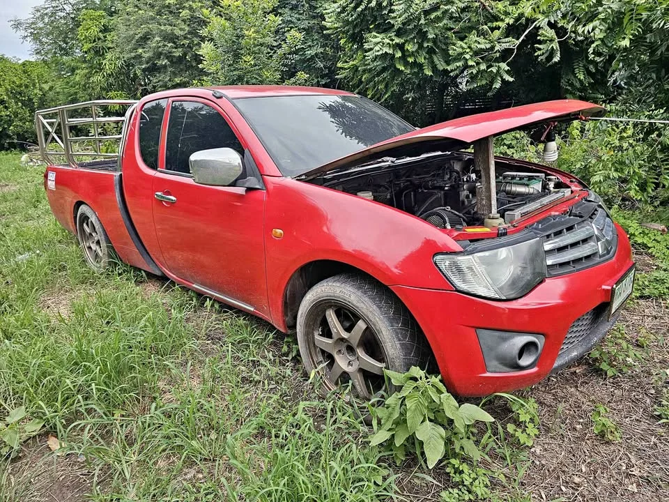 2006 Mitsubishi Triton IV 3