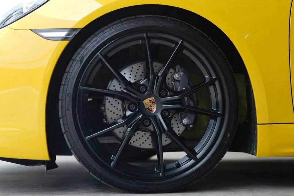 2022 Porsche 718 Boxster and Cayman IV 3