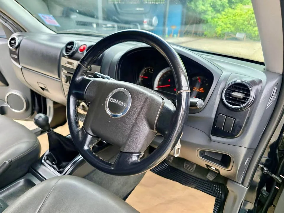 2011 Isuzu D-Max I 2