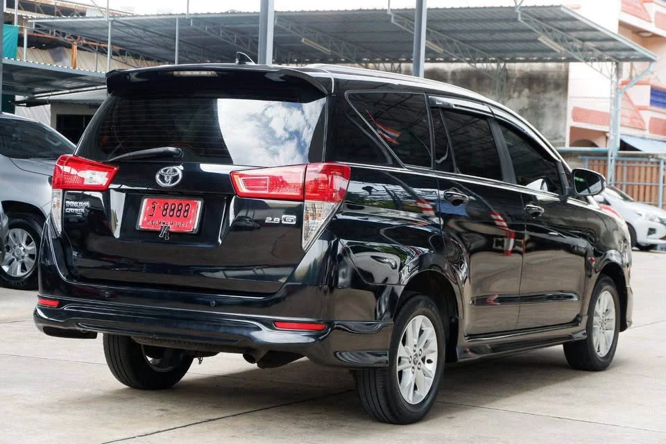 2018 Toyota Innova II 3