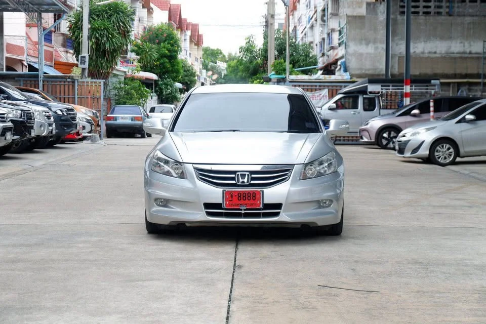 2011 Honda Accord VIII 3
